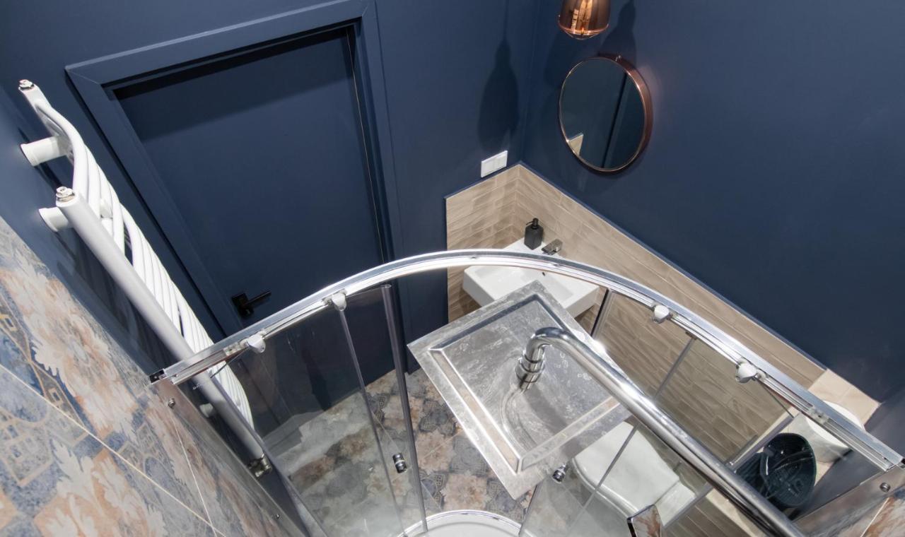 Barbacan Suites - Old Town Apartments - By Upstairs Krakow Bagian luar foto