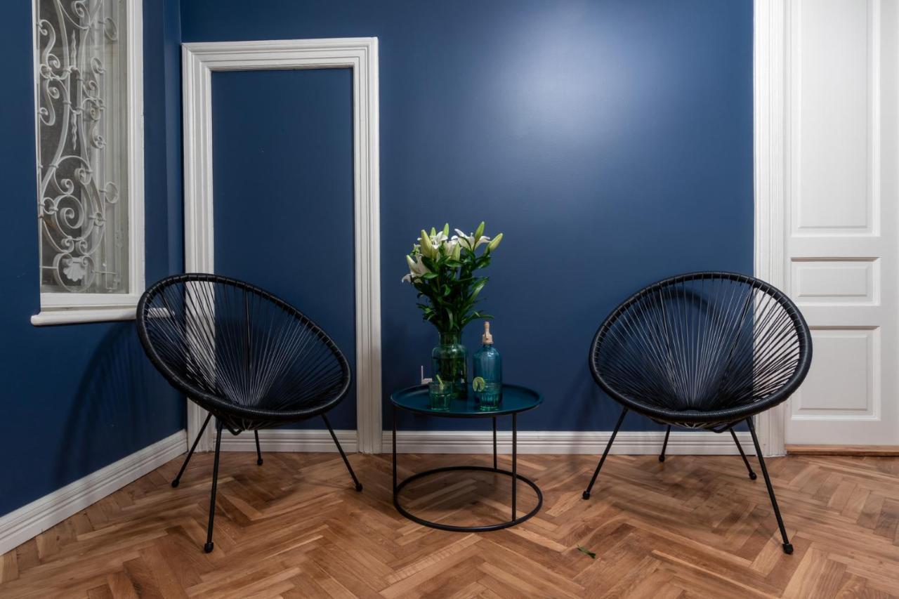 Barbacan Suites - Old Town Apartments - By Upstairs Krakow Bagian luar foto