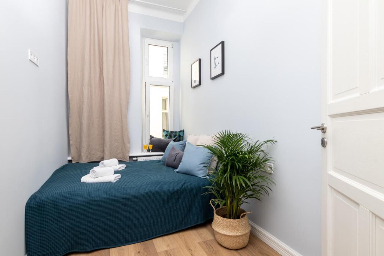Barbacan Suites - Old Town Apartments - By Upstairs Krakow Bagian luar foto