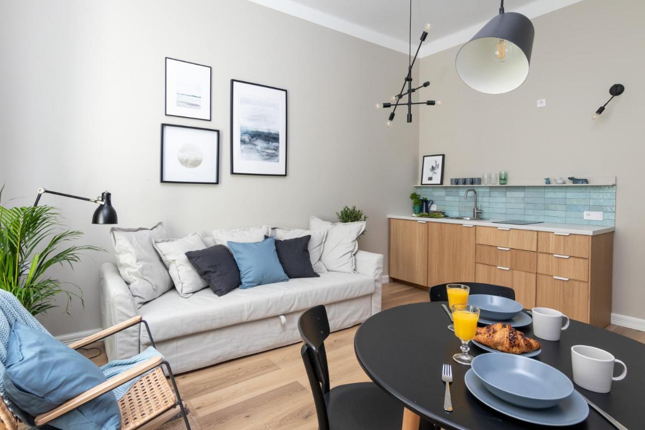 Barbacan Suites - Old Town Apartments - By Upstairs Krakow Bagian luar foto